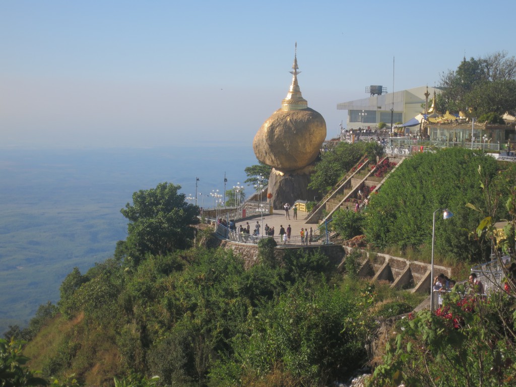 Der Goldene Fels (Kyaiktiyo)