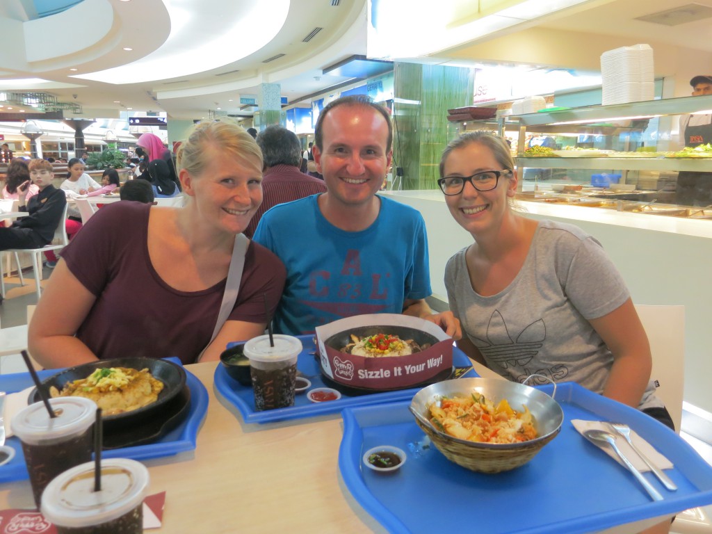 Mit Tanja und Sarah beim Mittagessen