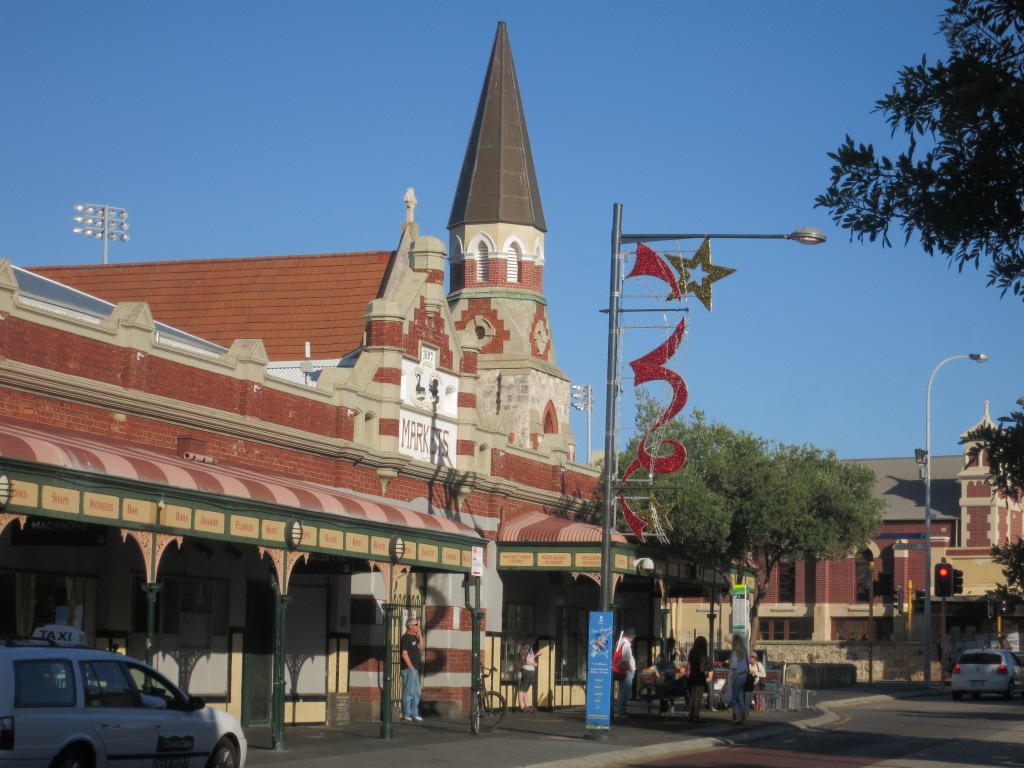South Terrace im Zentrum mit den Fremantle Markets