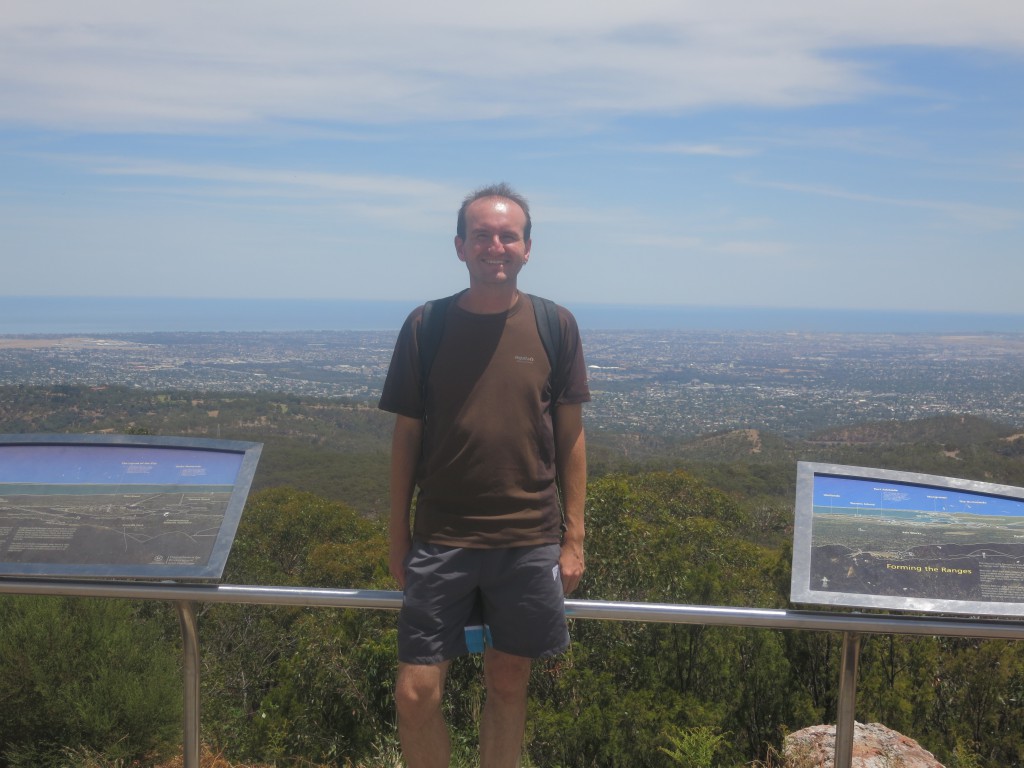 Auf dem Mount Lofty mit Adelaide im Hintergrund