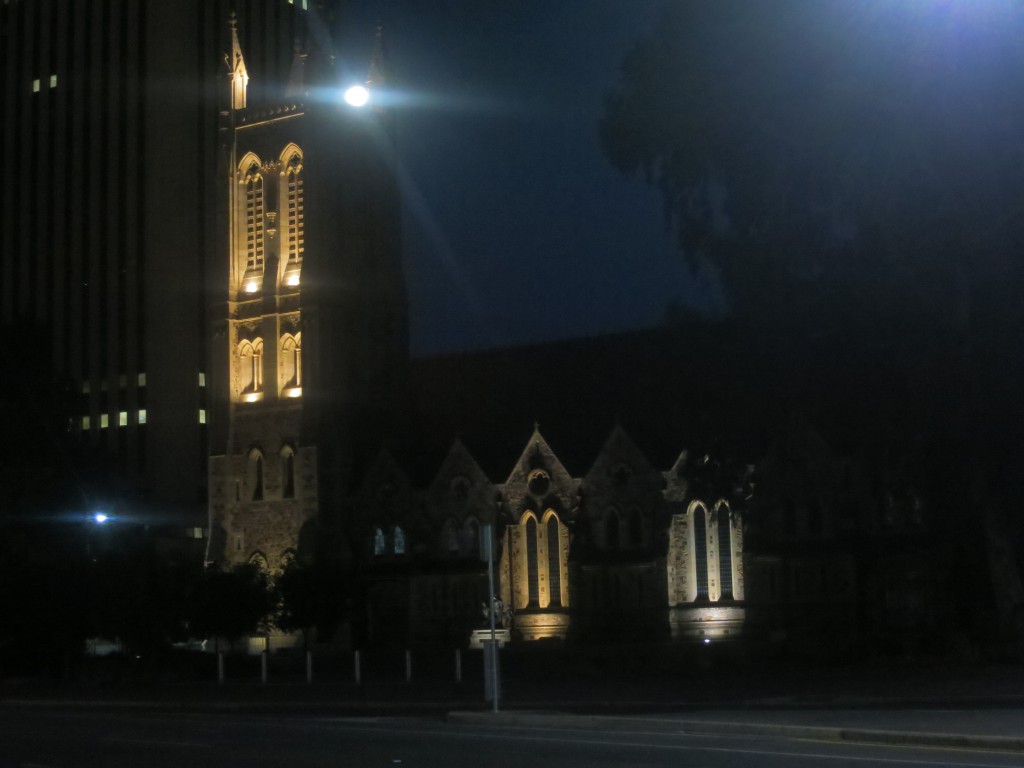 St Francis Xavier Cathedral bei Mondschein