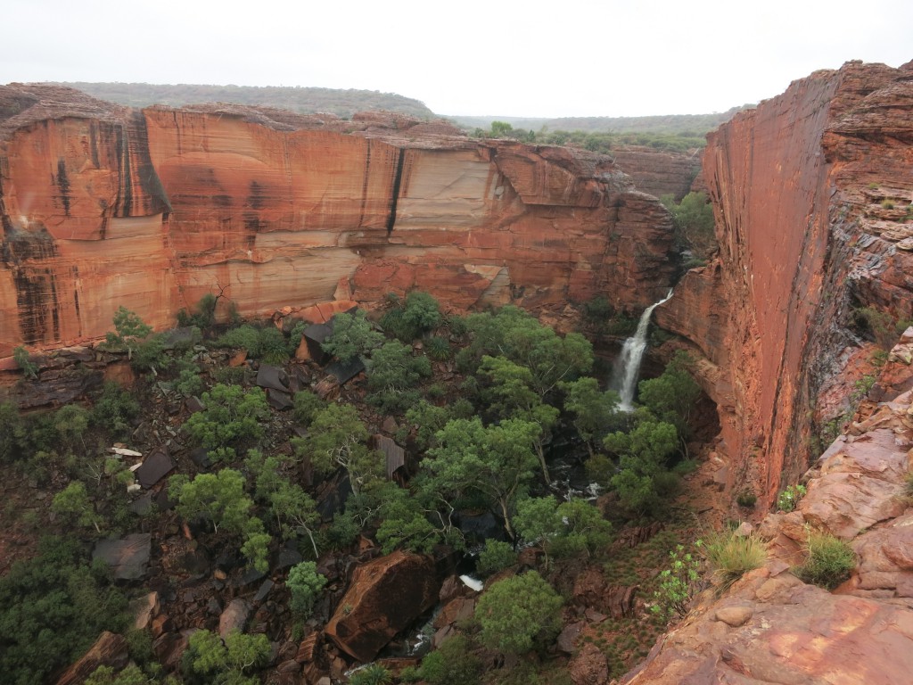 Weitere Schlucht mit Wasserfall beim Kings Canyon