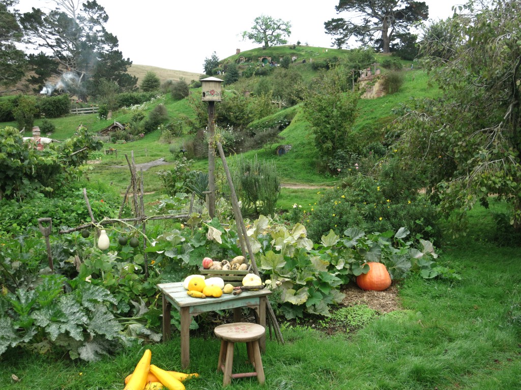 Hobbiton Movie Set: Garten und Großer Hügel