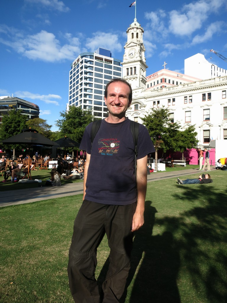 Im Kunstfestival-Garten auf dem Aotea Square