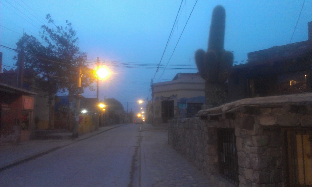 Tilcara: Calle Belgrano im Morgengrauen