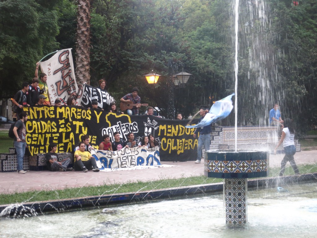 Protestierende auf der Plaza España
