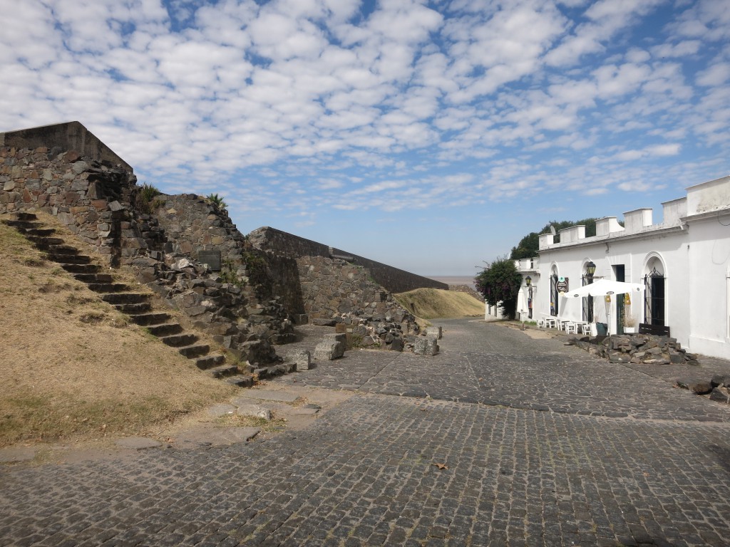 Stadtmauer neben dem Portón de Campo