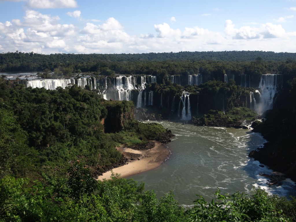 Erster Aussichtspunkt zu den Iguazú-Wasserfällen