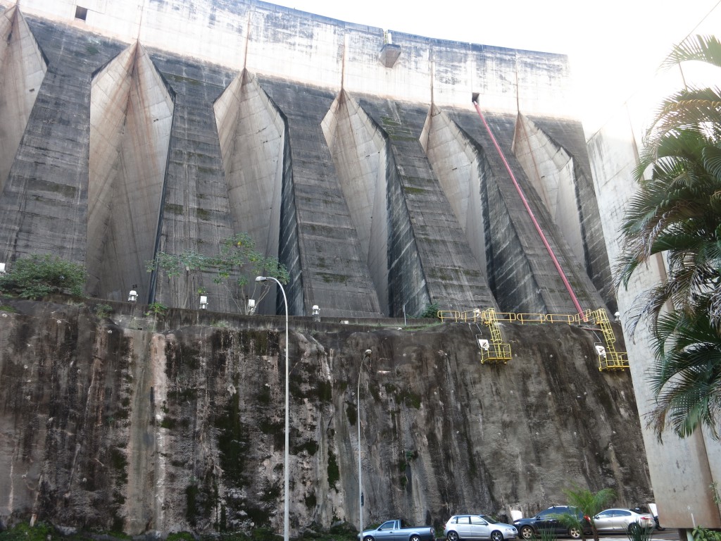 Kleiner Teil der gigantischen Staumauer