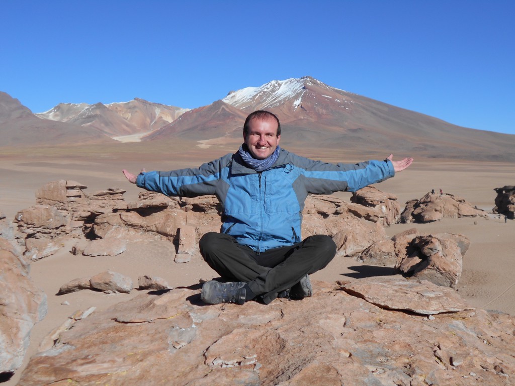 Beim Árbol de Piedra in der Desierto de Siloli