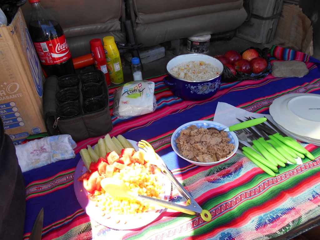 Mittagessen auf dem Jeep