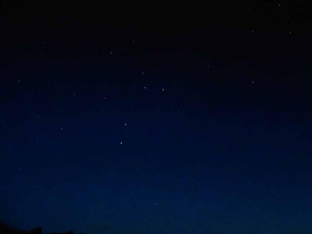 Südlicher Sternenhimmel mit dem Kreuz des Südens